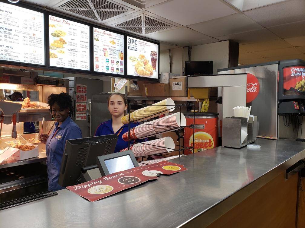 Churchs Chicken | restaurant | 2195 34th St S, St. Petersburg, FL 33711, USA | 7273212100 OR +1 727-321-2100