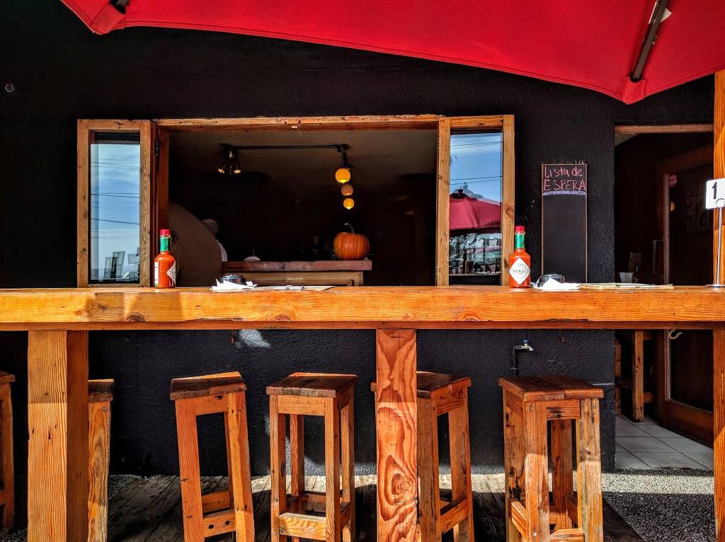 Horno 320 | restaurant | Pasaje Comercial E, Playas, Costa, Tijuana, B.C., Mexico | 016646099282 OR +52 664 609 9282