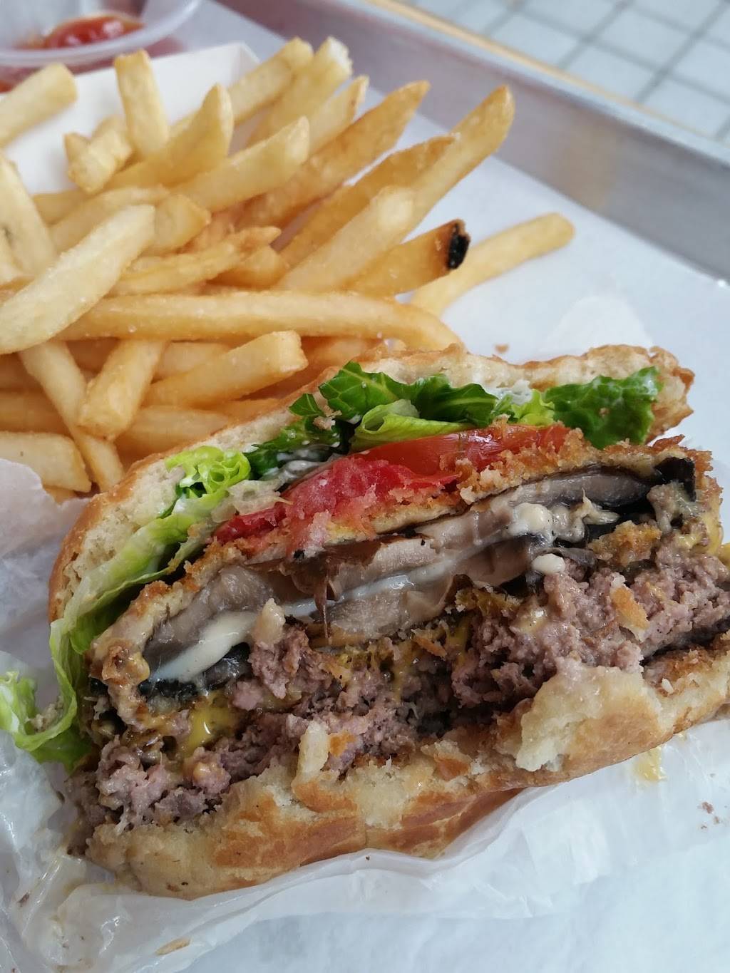 Trueburger | restaurant | 146 Grand Ave, Oakland, CA 94612, USA | 5102085678 OR +1 510-208-5678