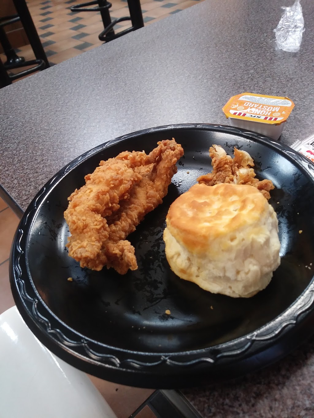 KFC | restaurant | 775 Schillinger Rd S, Mobile, AL 36695, USA | 2516391712 OR +1 251-639-1712