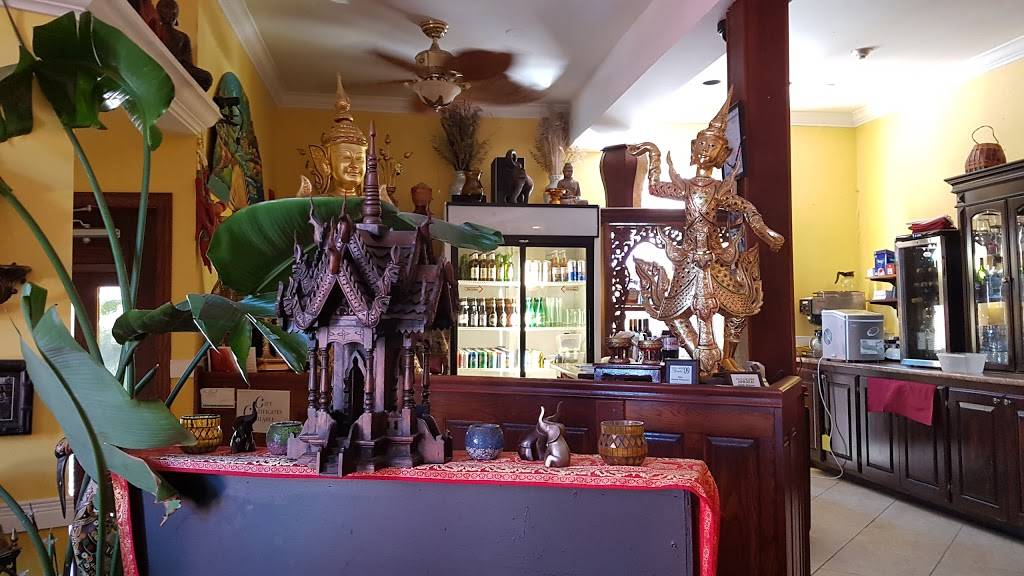 Bualai Taste of Thai | restaurant | 108 Walton St, Port Hope, ON L1A 1N3, Canada | 9058851300 OR +1 905-885-1300