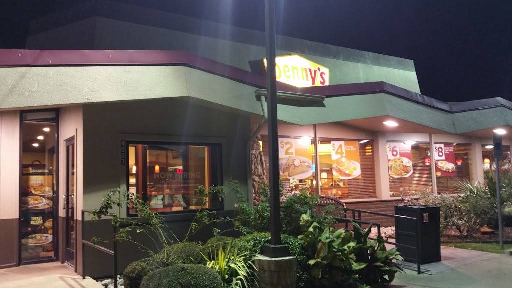 Dennys | restaurant | 4007 I-35, Denton, TX 76207, USA | 9403829033 OR +1 940-382-9033