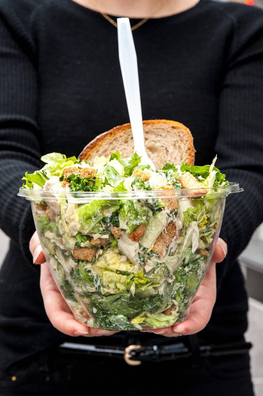 Chopt Creative Salad Co. | restaurant | 383 Willis Ave, Roslyn Heights, NY 11577, USA | 5164645111 OR +1 516-464-5111
