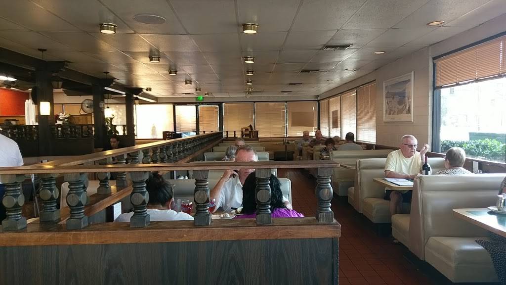 Nicos Family Restaurant | restaurant | 2352, 7166 Shoup Ave, West Hills, CA 91307, USA | 8188883998 OR +1 818-888-3998