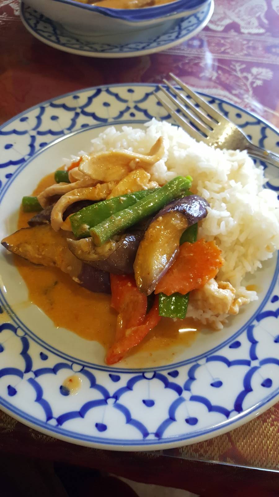 Sophias Thai Cuisine | restaurant | 7641 Skyway Rd, Paradise, CA 95969, USA | 5308774296 OR +1 530-877-4296