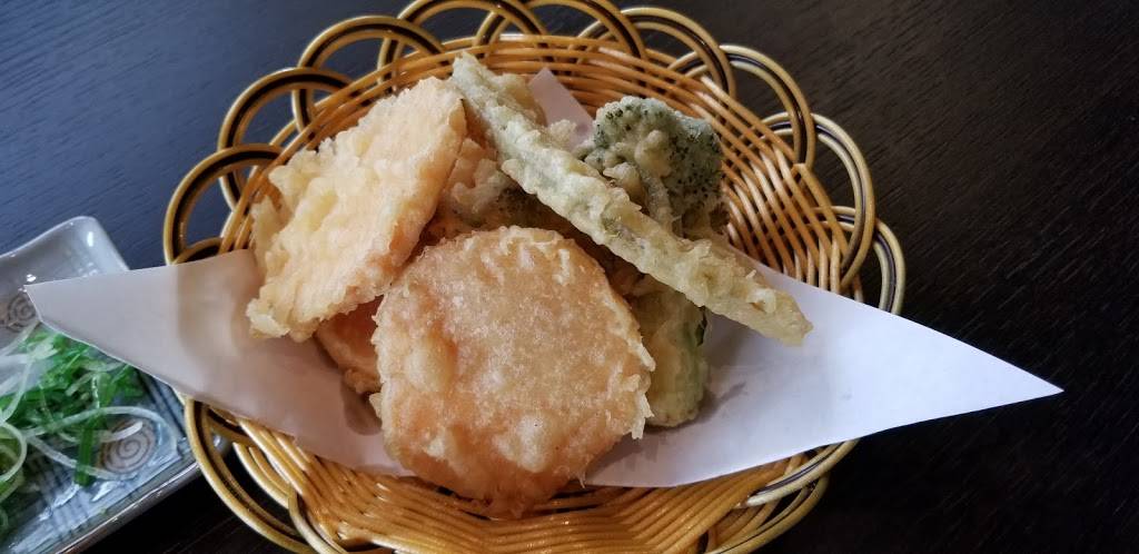 Pearl Sushi | restaurant | 10066 Bayview Ave, Richmond Hill, ON L4C 2K9, Canada | 9057702222 OR +1 905-770-2222