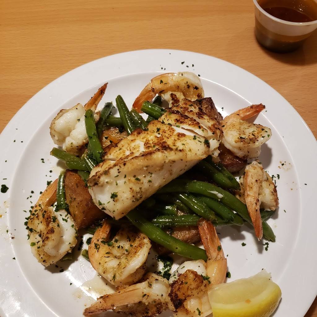 Busters Doughboys & Clam Cakes | restaurant | 8320 W Sunrise Blvd, Plantation, FL 33322, USA | 9547656665 OR +1 954-765-6665