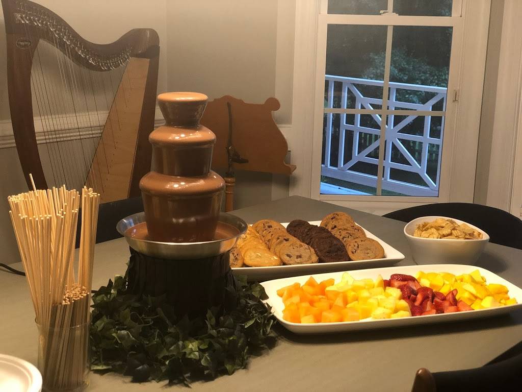 Chocolate Fountain Fun | restaurant | 6661 Poplar Springs Rd, Henrico, VA 23231, USA | 8047959002 OR +1 804-795-9002