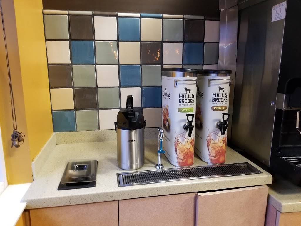 Back Yard Burgers | restaurant | 7433 S Siwell Rd, Byram, MS 39272, USA | 6013467767 OR +1 601-346-7767