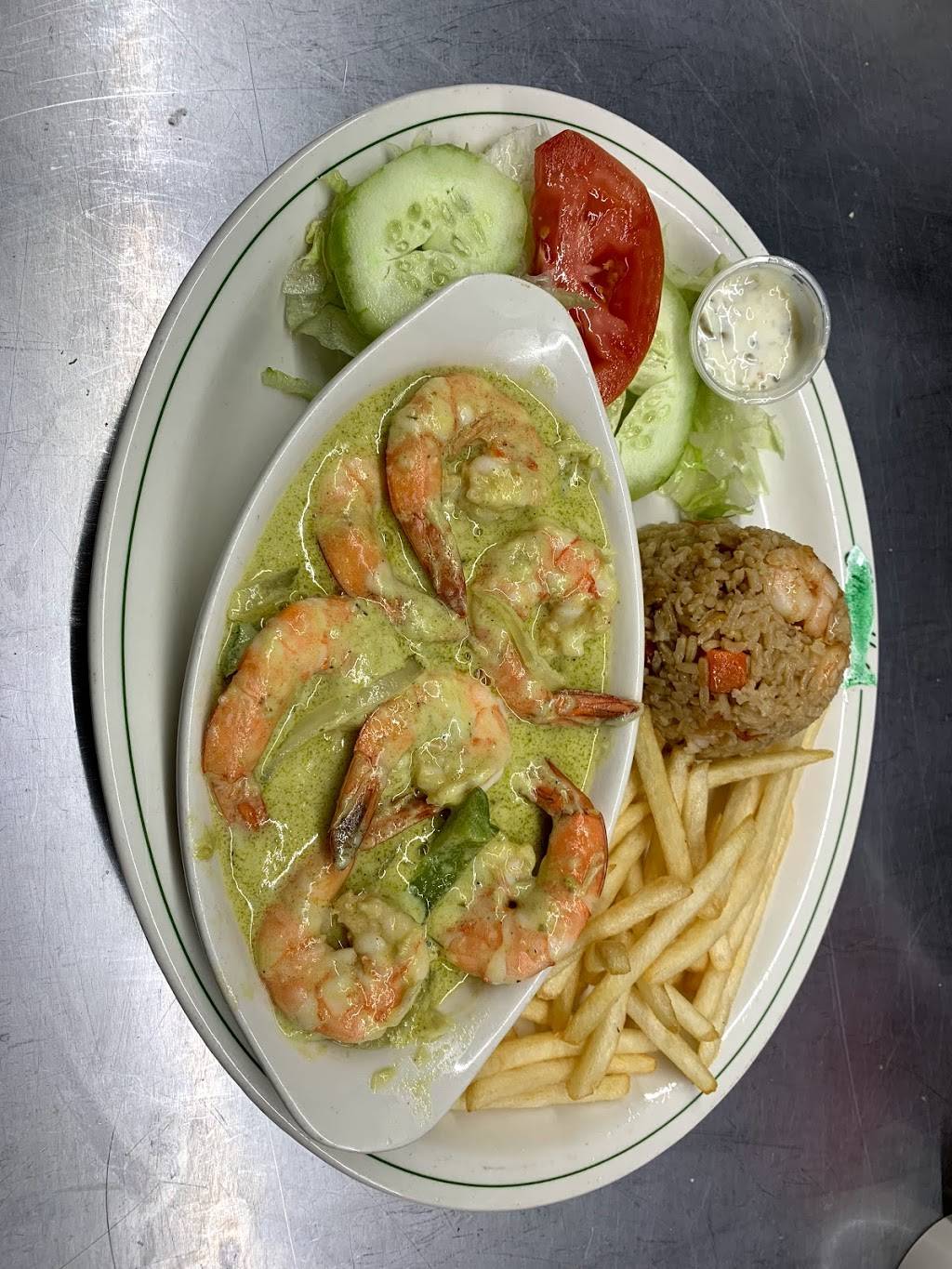 Cancun Seafood & Oyster Bar | restaurant | 17020 Beaver Springs Dr suite 1, Houston, TX 77090, USA | 8326025444 OR +1 832-602-5444