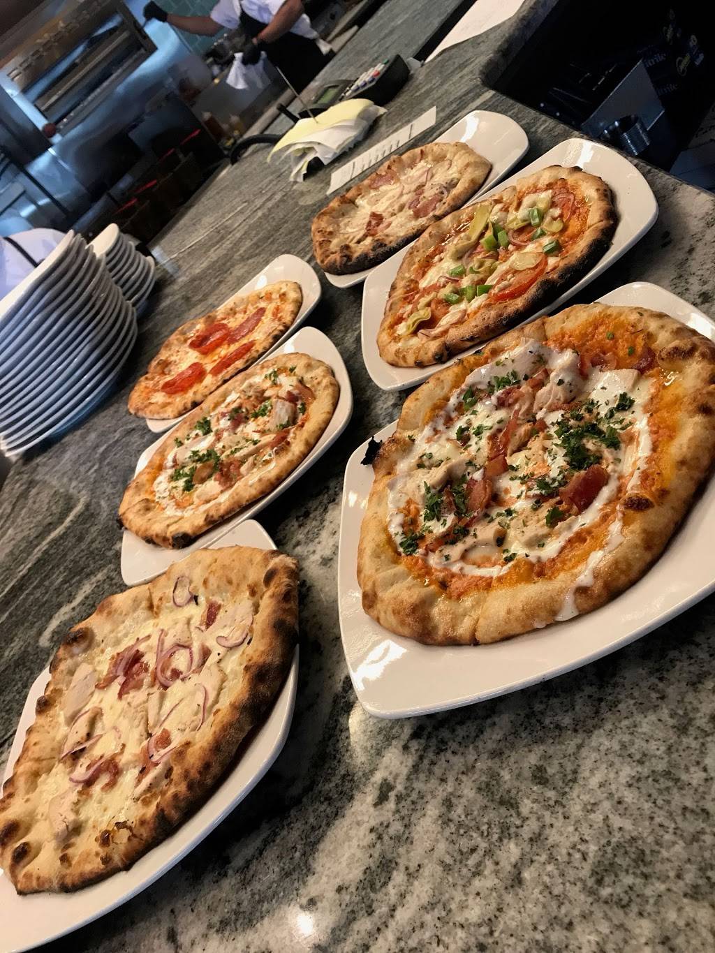 Oak & Pie | restaurant | 2244 N Greenwich Rd #900, Wichita, KS 67226, USA | 3167686900 OR +1 316-768-6900