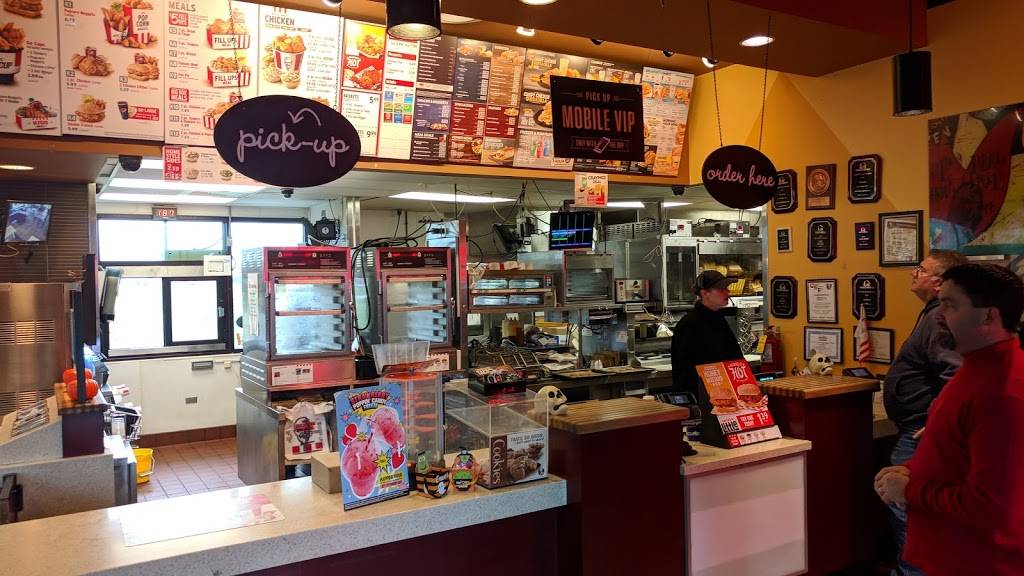 Taco Bell | meal takeaway | 2942 Riverstone Ct, Kankakee, IL 60901, USA | 8158029914 OR +1 815-802-9914