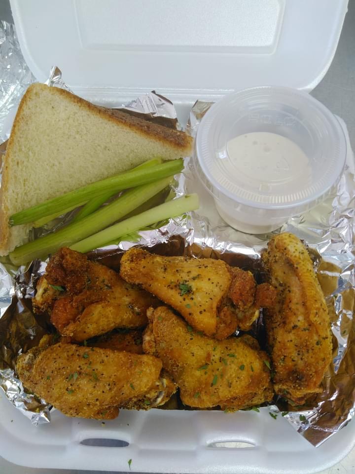KC Wings | restaurant | 2501 Avenue E, Birmingham, AL 35218, USA | 2057774161 OR +1 205-777-4161