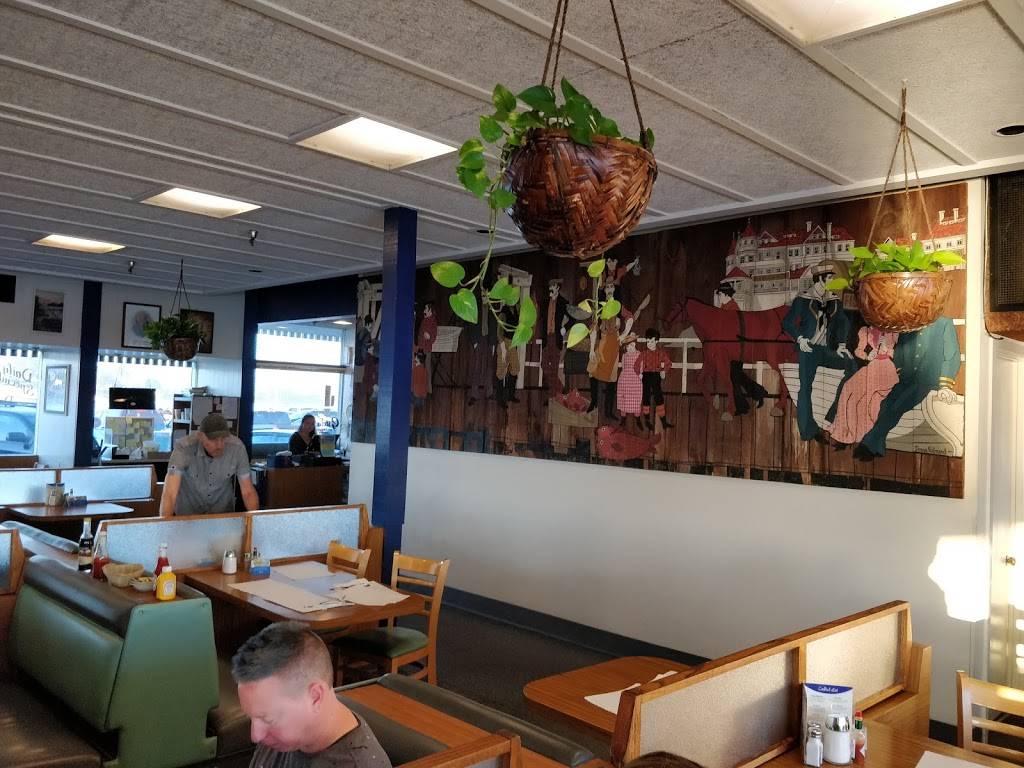 Gildas | restaurant | 37 Municipal Wharf, Santa Cruz, CA 95060, USA | 8314232010 OR +1 831-423-2010