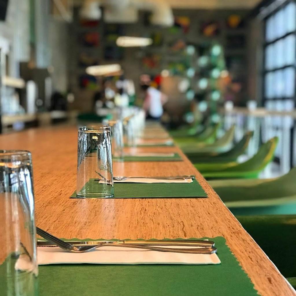 The Overton | restaurant | 1420 Boulevard of the Arts, Sarasota, FL 34236, USA | 9415009175 OR +1 941-500-9175