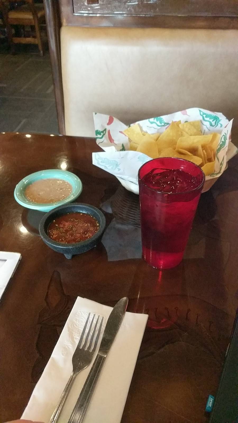 Mi Tierra Family Mexican Restaurant | restaurant | 5500 Old Cheney Rd #4, Lincoln, NE 68516, USA | 4022613221 OR +1 402-261-3221