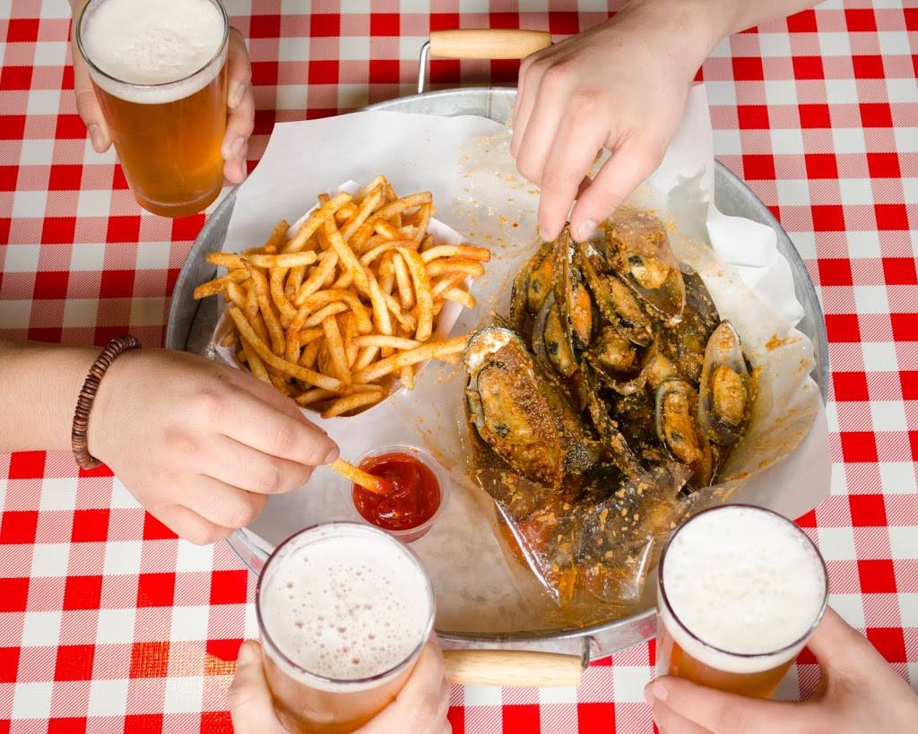 Lowcountry South Loop | restaurant | 1132 S Wabash Ave, Chicago, IL 60605, USA | 8888838375 OR +1 888-883-8375