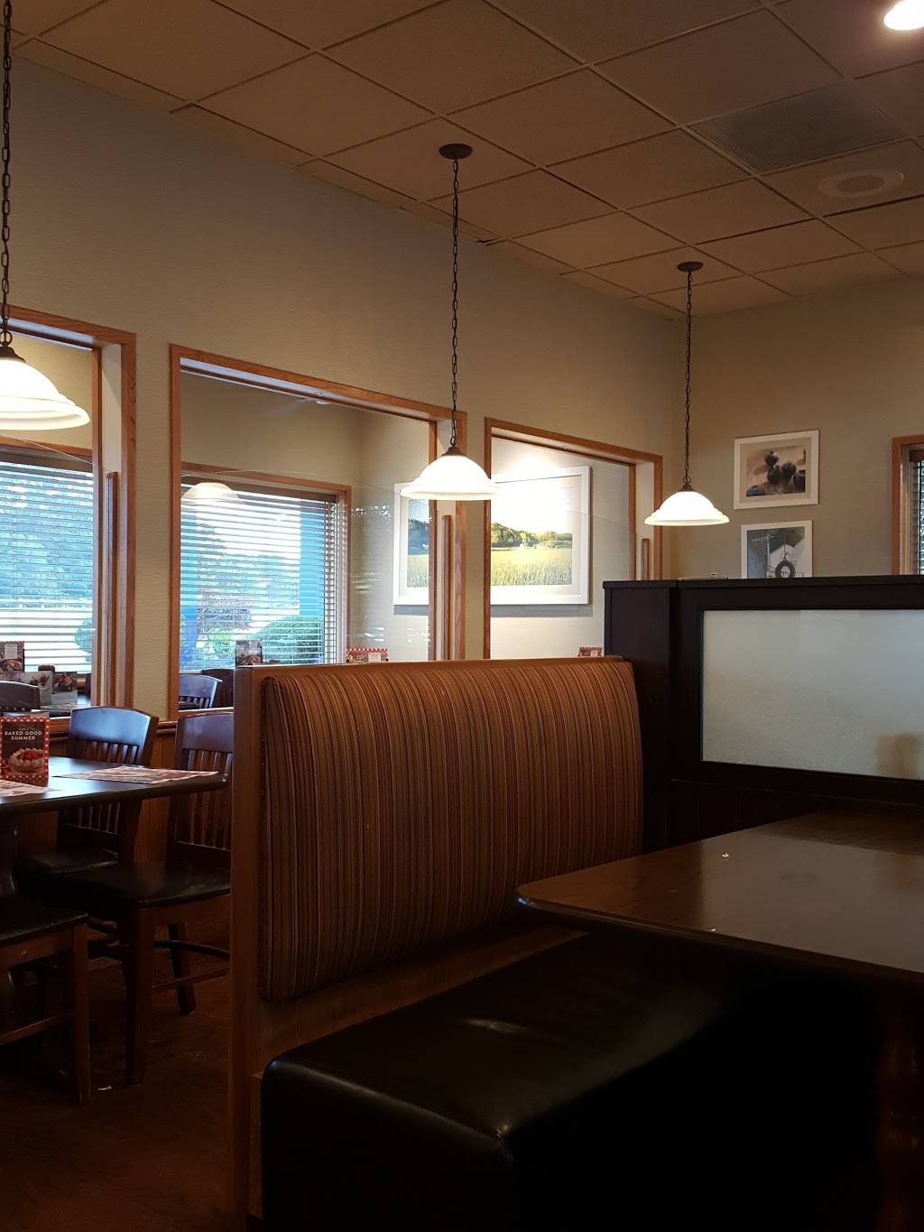 Bob Evans | restaurant | 311 Graff Rd SE, New Philadelphia, OH 44663, USA | 3303393969 OR +1 330-339-3969