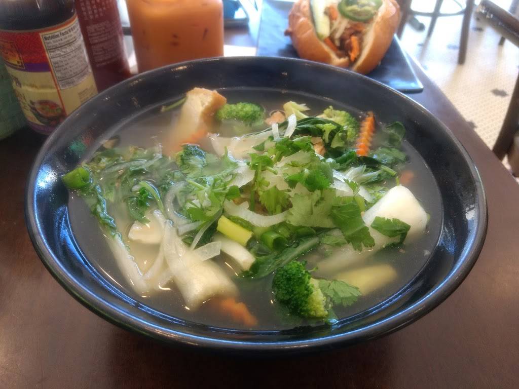 Pho Garden | restaurant | 84 Serramonte Center, Daly City, CA 94015, USA | 6509941918 OR +1 650-994-1918