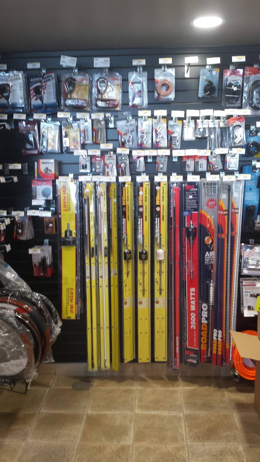 Hamilton Petro Pass | meal takeaway | 740 Parkdale Ave N, Hamilton, ON L8H 3Y2, Canada | 9055430673 OR +1 905-543-0673