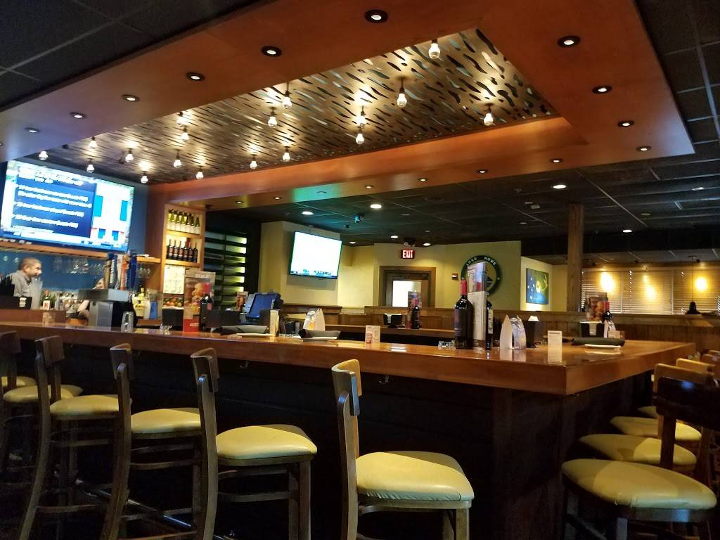 Outback Steakhouse | restaurant | 710 N US-441, The Villages, FL 32159, USA | 3524302590 OR +1 352-430-2590