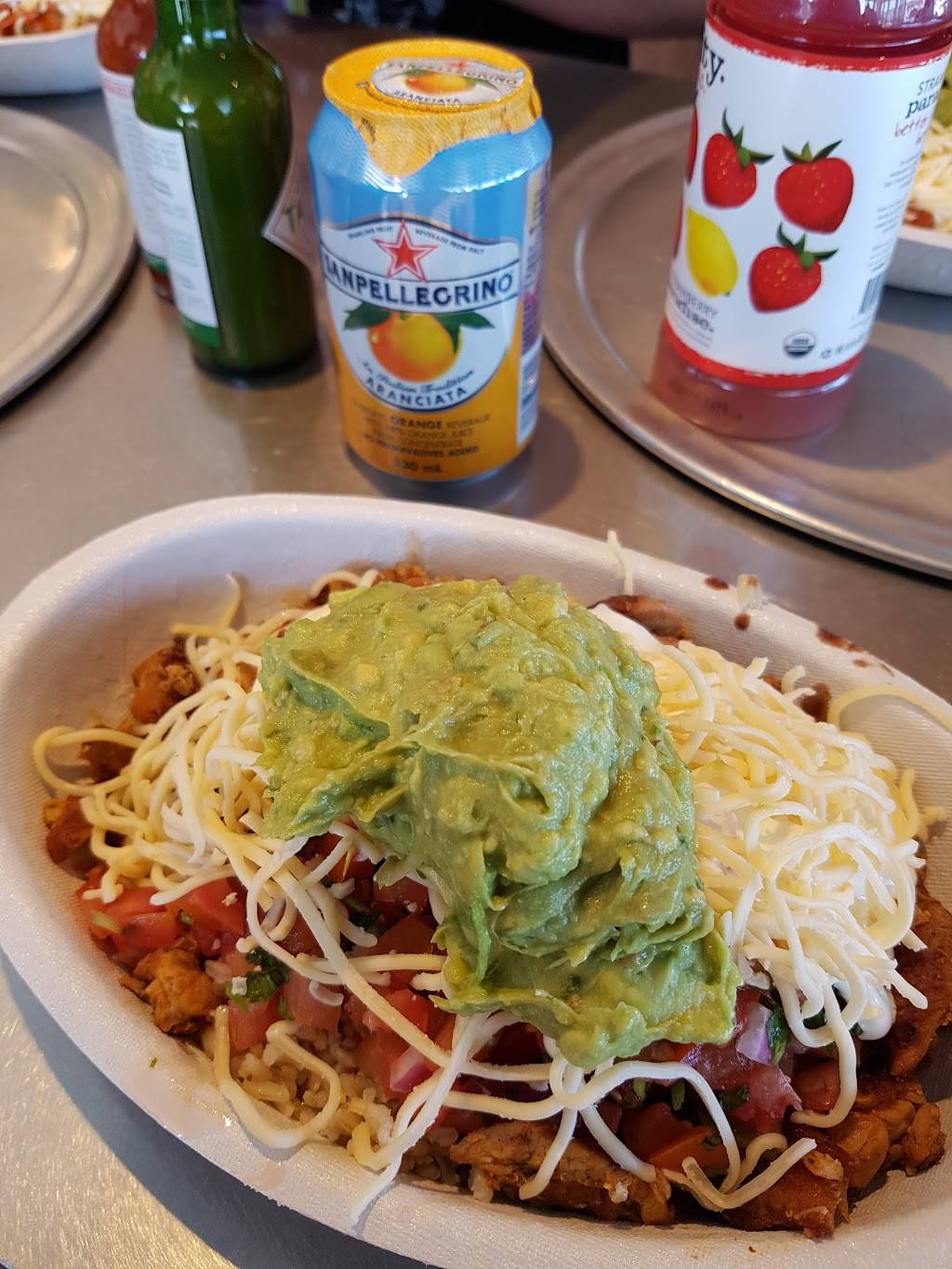 Chipotle Mexican Grill | restaurant | 2901 Major MacKenzie Dr W C, Maple, ON L6A 3N9, Canada | 9053033365 OR +1 905-303-3365