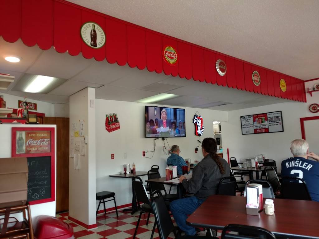 Suzie Qs Breakfast Nook | restaurant | 2410 38th St, Bay City, MI 48708, USA | 9894021792 OR +1 989-402-1792