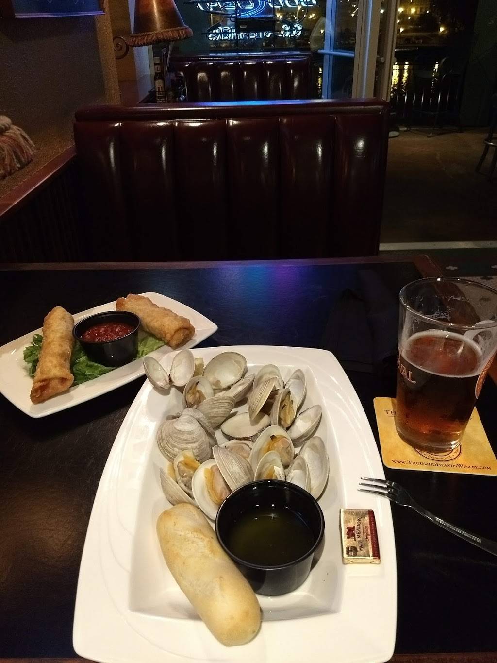 GS Steamers Bar & Grill | restaurant | 70 E 1st St, Oswego, NY 13126, USA | 3153420000 OR +1 315-342-0000