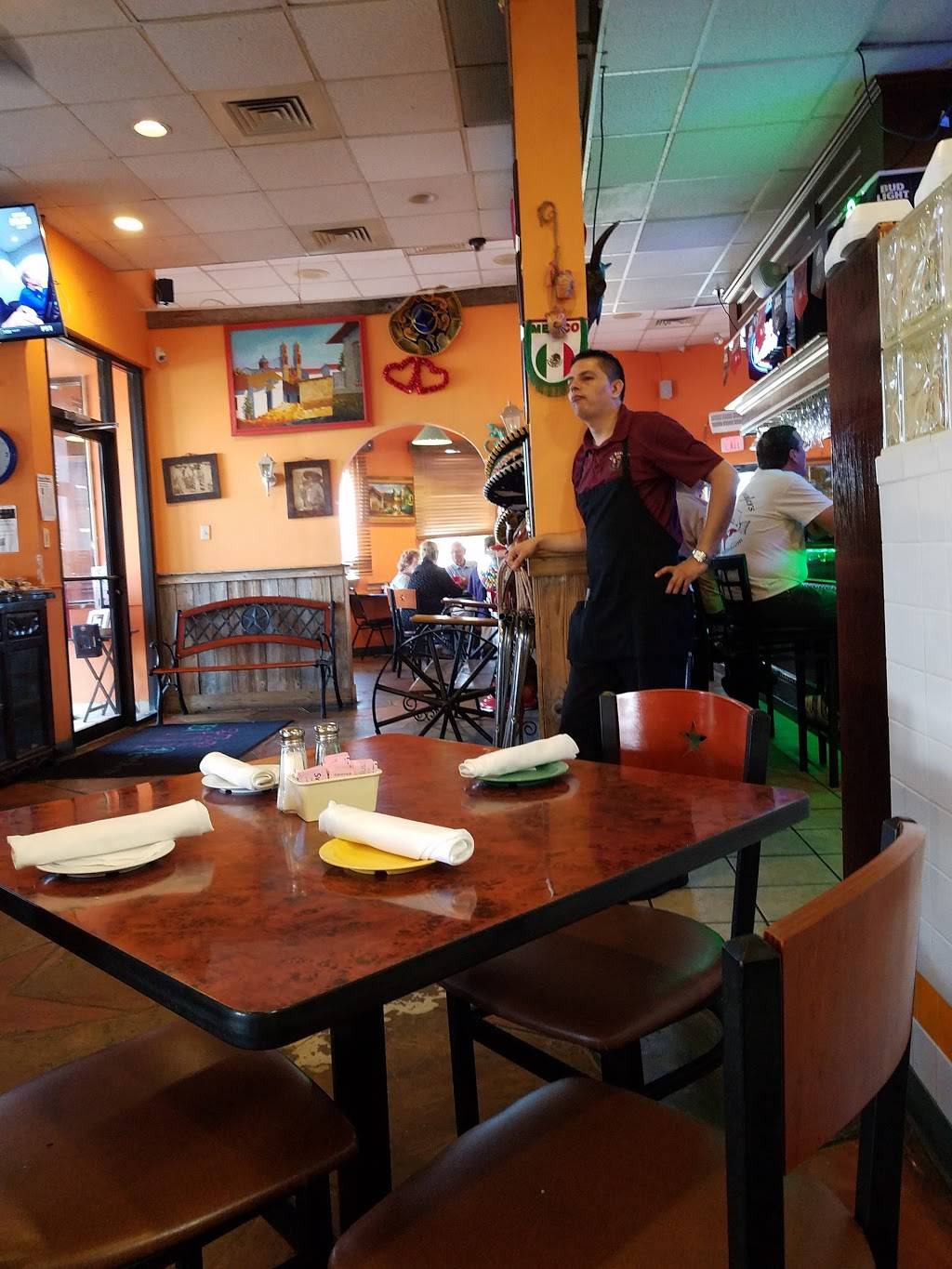 El Ranchero | restaurant | 5300 N Braeswood Blvd, Houston, TX 77096, USA | 7132831388 OR +1 713-283-1388