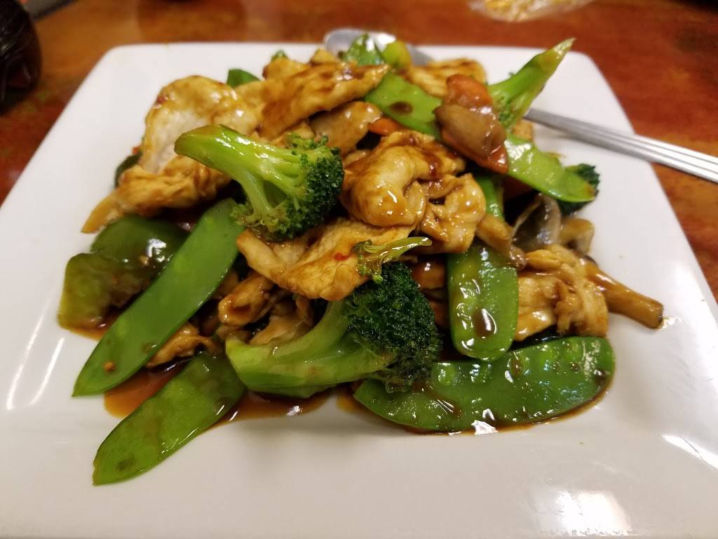 Four Seasons | restaurant | 5960 Kingstowne Center #110, Alexandria, VA 22315, USA | 7039228888 OR +1 703-922-8888