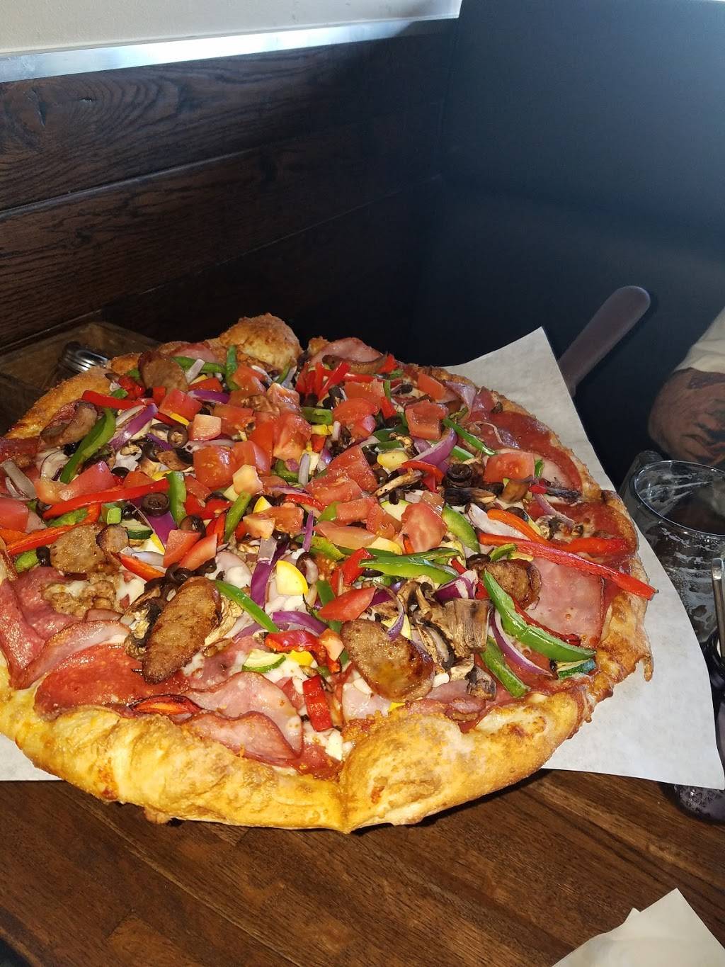 Schmizza Public House | restaurant | 15982 SW Tualatin-Sherwood Rd, Sherwood, OR 97140, USA | 5039258093 OR +1 503-925-8093