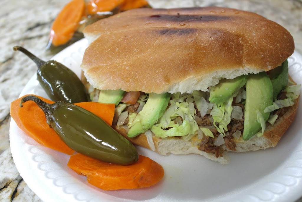 YAQUESITAS HOT DOG Y MÁS | restaurant | 1706 N Country Club Dr, Mesa, AZ 85201, USA | 4802335366 OR +1 480-233-5366