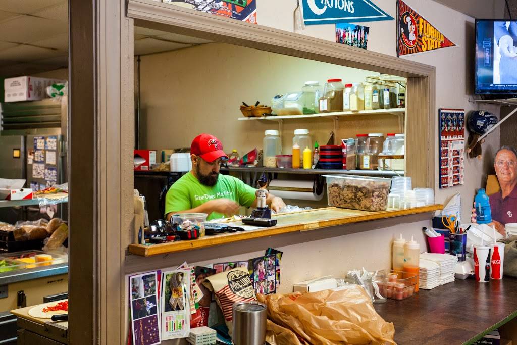 Big Steins Deli | restaurant | 9001 4th St N, St. Petersburg, FL 33702, USA | 7275780548 OR +1 727-578-0548