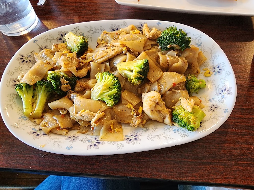 Lanxang Thai-Lao Cuisine | restaurant | 905 S Neil St, Champaign, IL 61820, USA | 2176007162 OR +1 217-600-7162