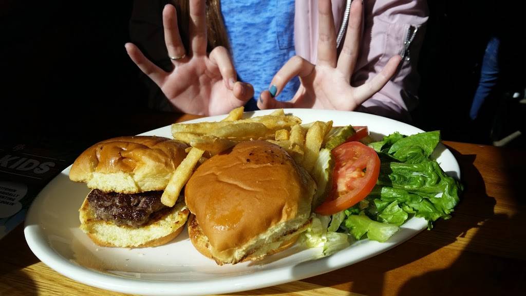 BJs Restaurant & Brewhouse | restaurant | 1001 E Whitestone Blvd, Cedar Park, TX 78613, USA | 5123792180 OR +1 512-379-2180