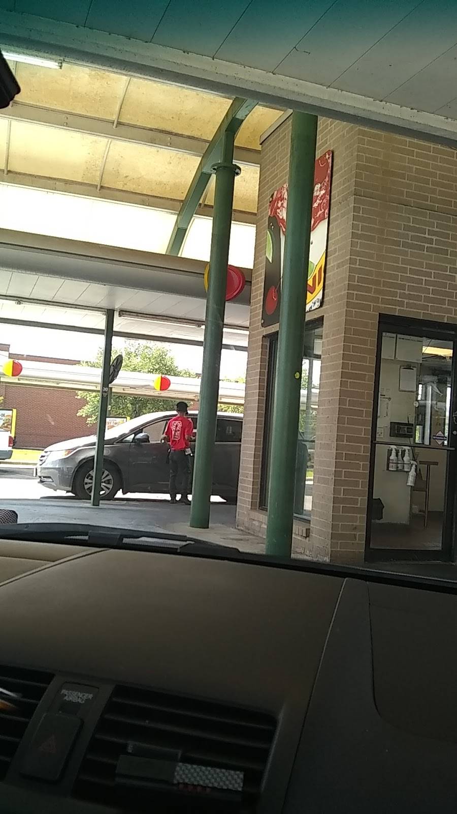 Sonic Drive-In | restaurant | 10101 Broadway St, Pearland, TX 77584, USA | 7134361891 OR +1 713-436-1891