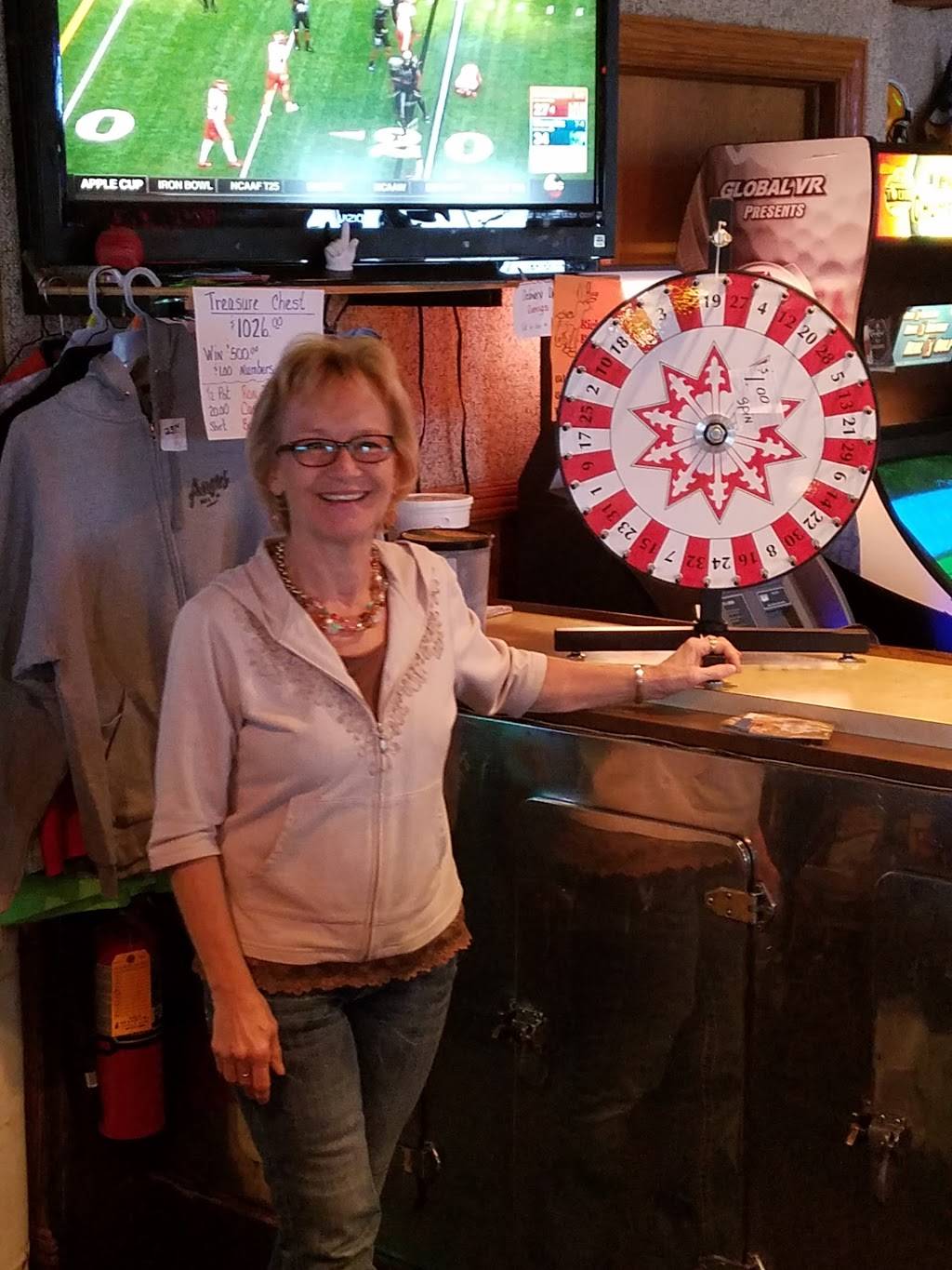 Augies Bar & Grill LLC | restaurant | 206 Willow St, Luxemburg, WI 54217, USA | 9208455030 OR +1 920-845-5030