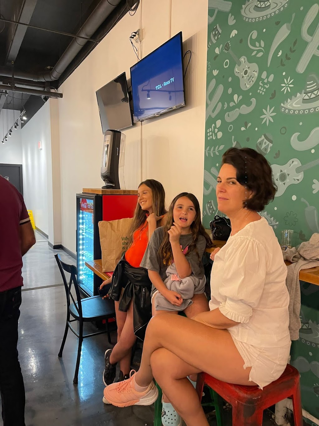 La Rural Mexican Grill | restaurant | 1735 Main St, Weston, FL 33326, USA | 9545302005 OR +1 954-530-2005