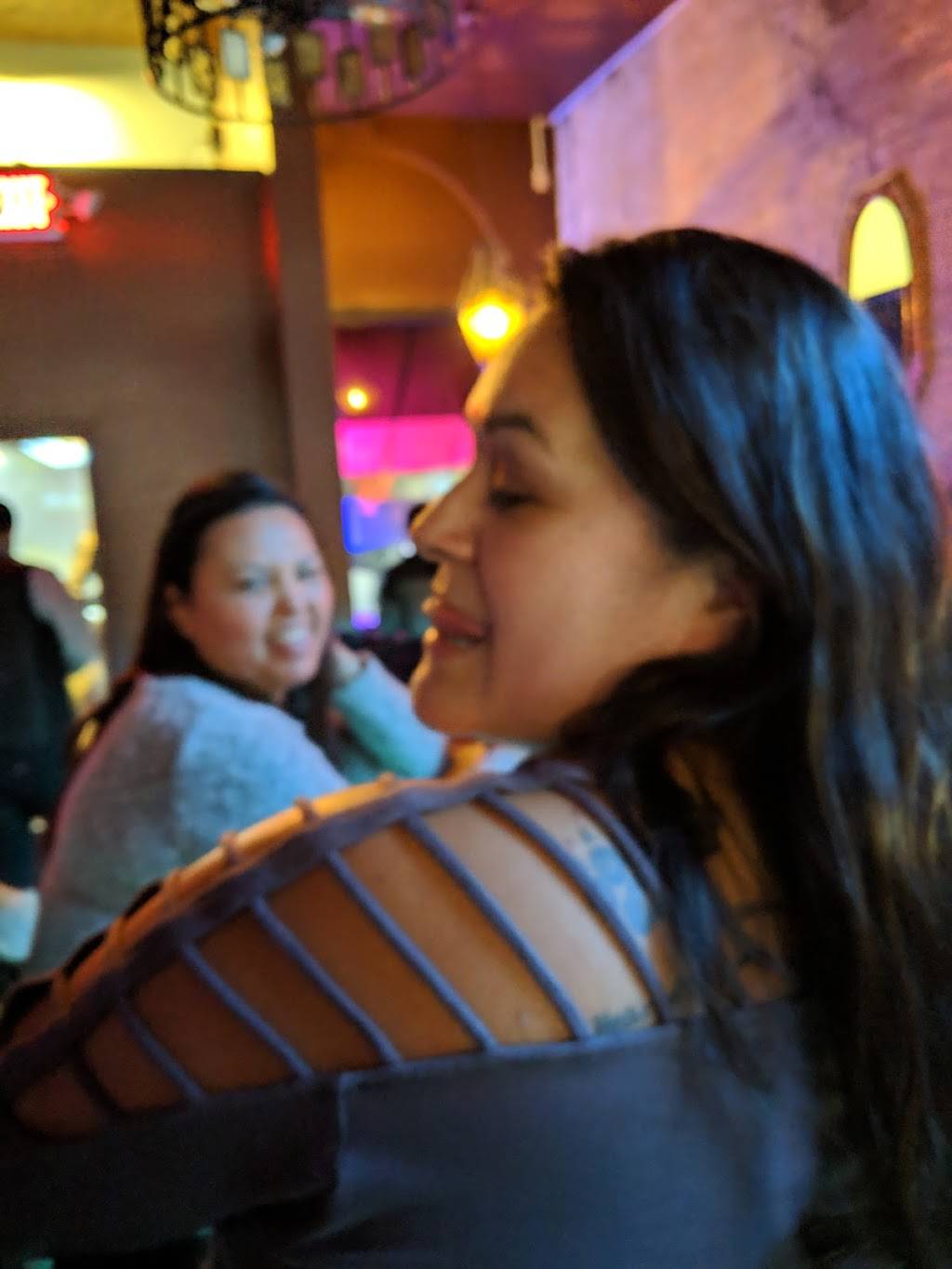 Snifters Tapas & Spirits | restaurant | 606 S 5th St, Milwaukee, WI 53204, USA | 4146350882 OR +1 414-635-0882