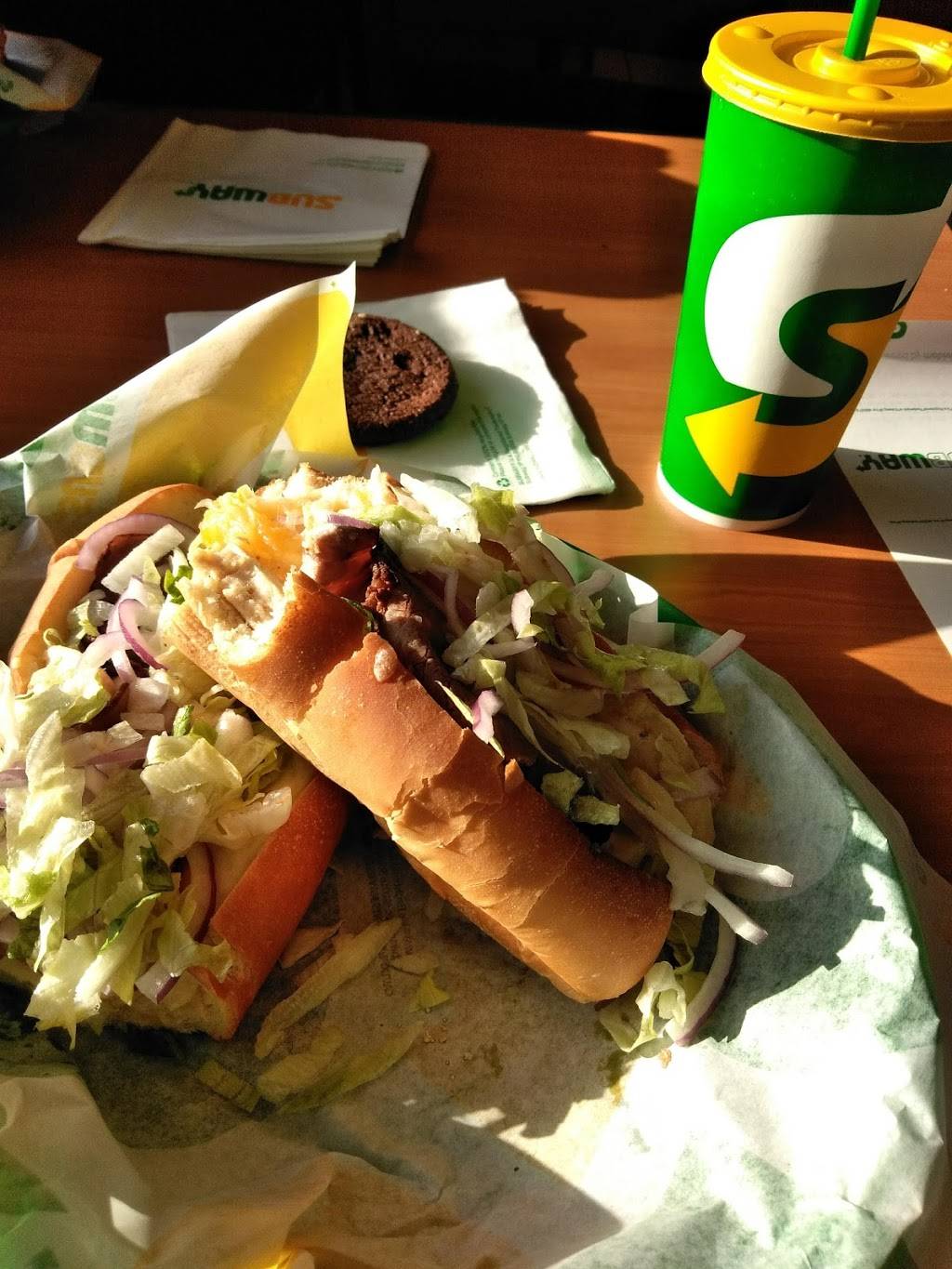 Subway Restaurants | restaurant | 1480 N Lake St, Grayslake, IL 60030, USA | 8472234782 OR +1 847-223-4782