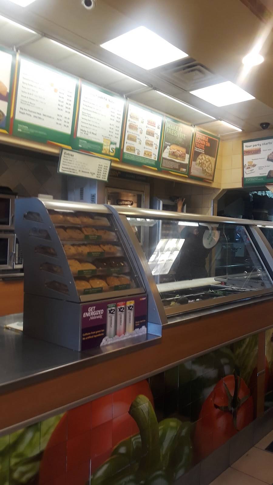 Subway Restaurants | restaurant | 4206 Beverly Blvd, Los Angeles, CA 90004, USA | 2133838400 OR +1 213-383-8400