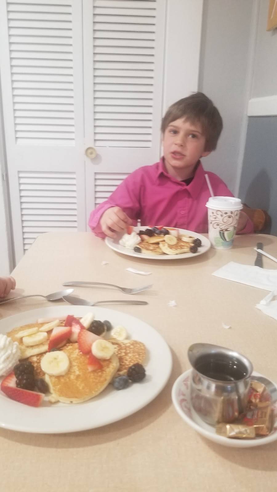 Joanie Joans Baked Goods Company | restaurant | 14 Westminster St, Walpole, NH 03608, USA | 6034991027 OR +1 603-499-1027