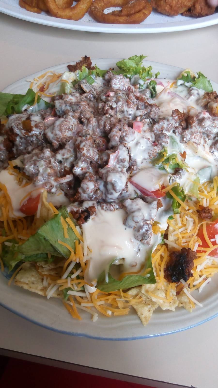 Treats N Eats | restaurant | 21 Union St, Sidney, NY 13838, USA | 6075631022 OR +1 607-563-1022