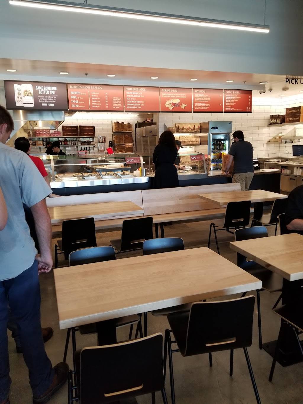 Chipotle Mexican Grill | restaurant | 9100 Conroy Windermere Rd Ste 120, Windermere, FL 34786, USA | 4079096267 OR +1 407-909-6267