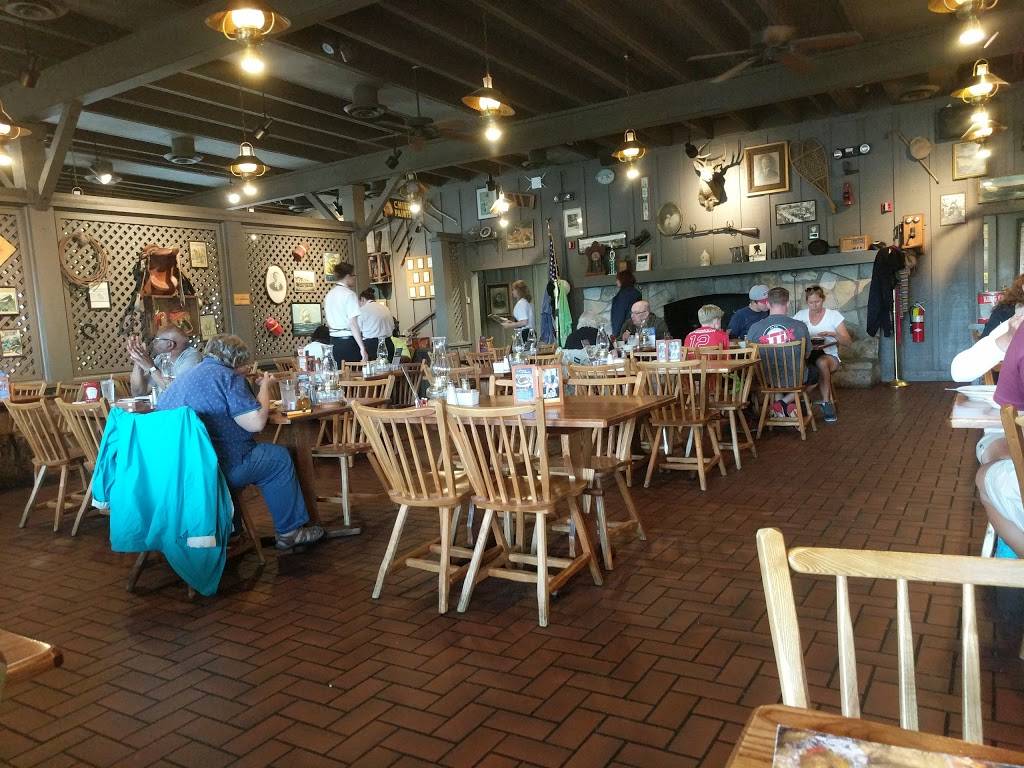 Cracker Barrel Old Country Store | restaurant | 122 Troy Rd, East Greenbush, NY 12061, USA | 5184793646 OR +1 518-479-3646