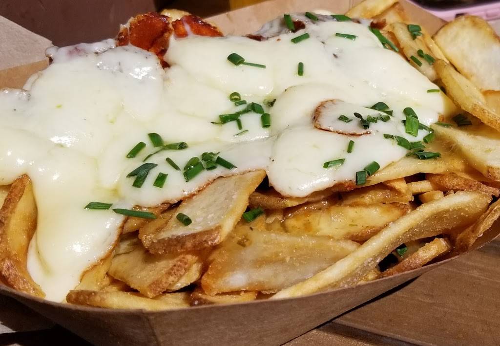 Hive Garden Bistro | restaurant | 1007 York St, Denver, CO 80206, USA | 7208653500 OR +1 720-865-3500