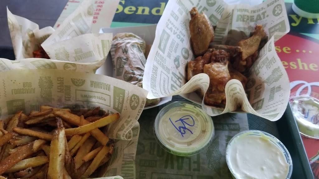 Wingstop | restaurant | 4767 Vista Wood Blvd, Dallas, TX 75232, USA | 2143749464 OR +1 214-374-9464