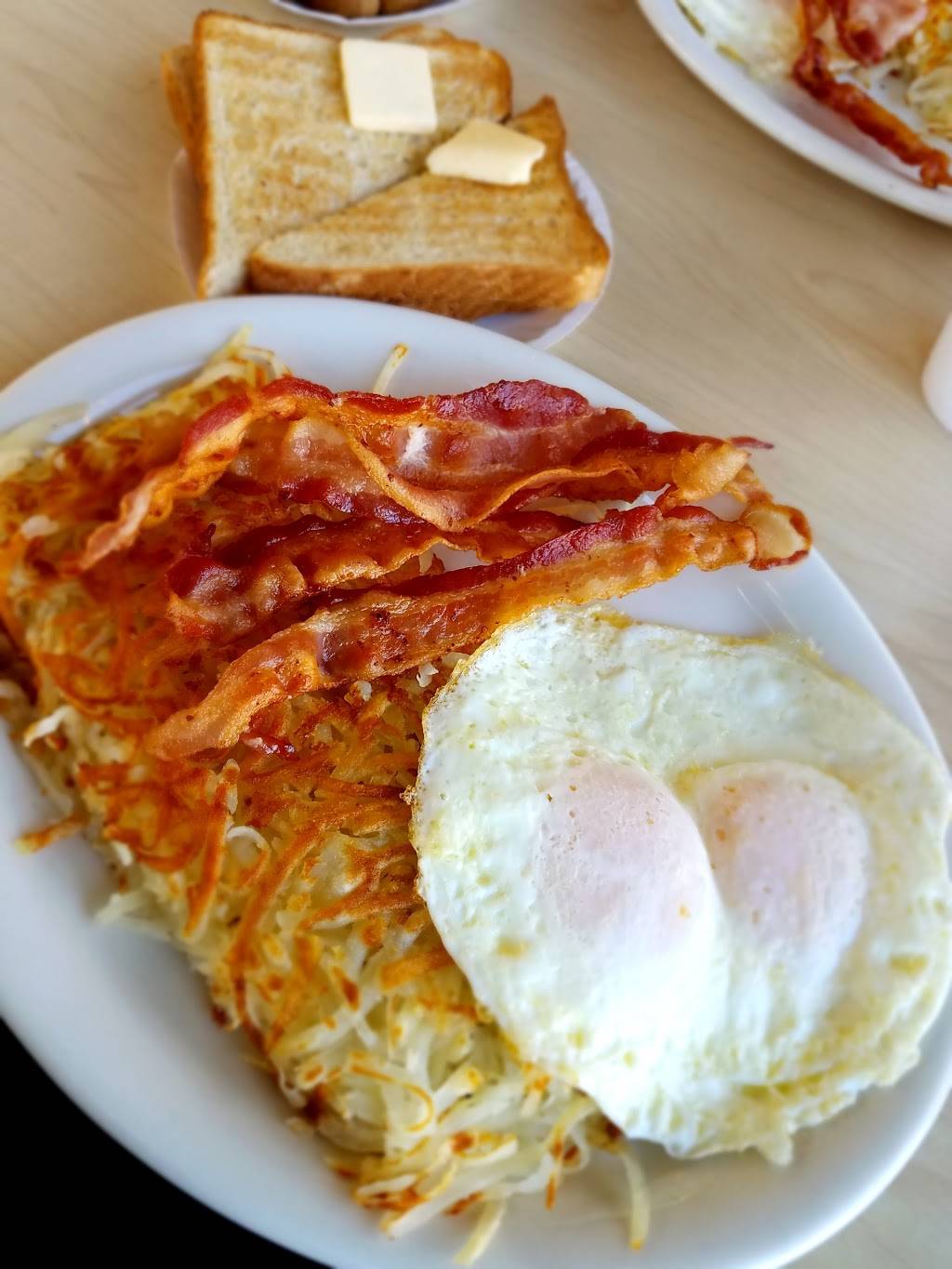 Troy Drive-In 6 | restaurant | 520 S Glendale Ave, Glendale, CA 91205, USA | 8182411738 OR +1 818-241-1738