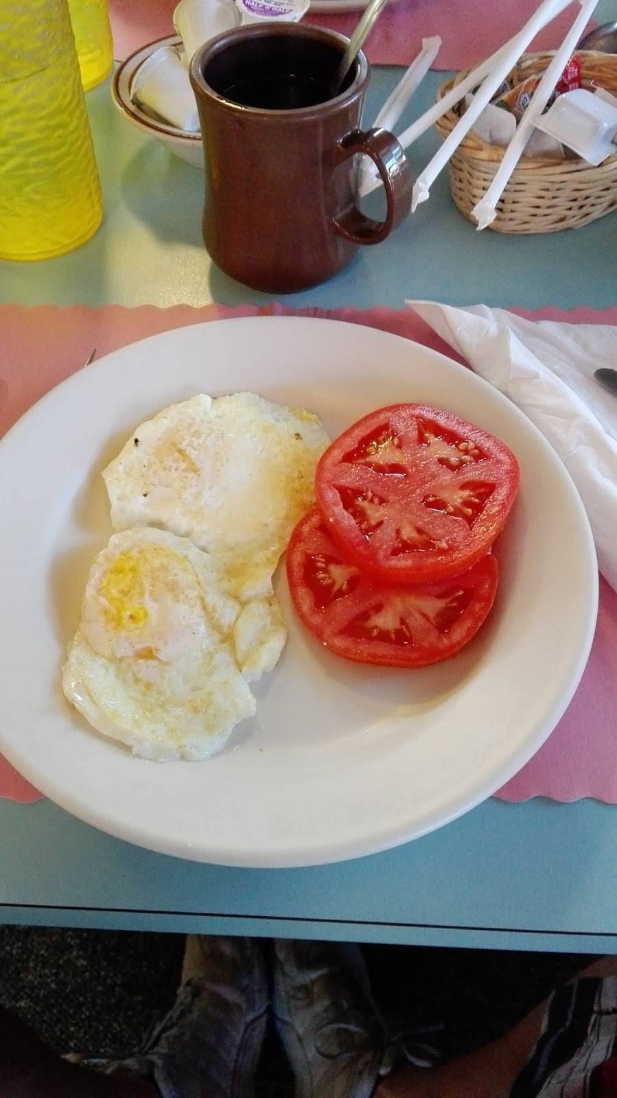 Munch Box Plus | restaurant | 6101 Estero Blvd, Fort Myers Beach, FL 33931, USA | 2394631889 OR +1 239-463-1889