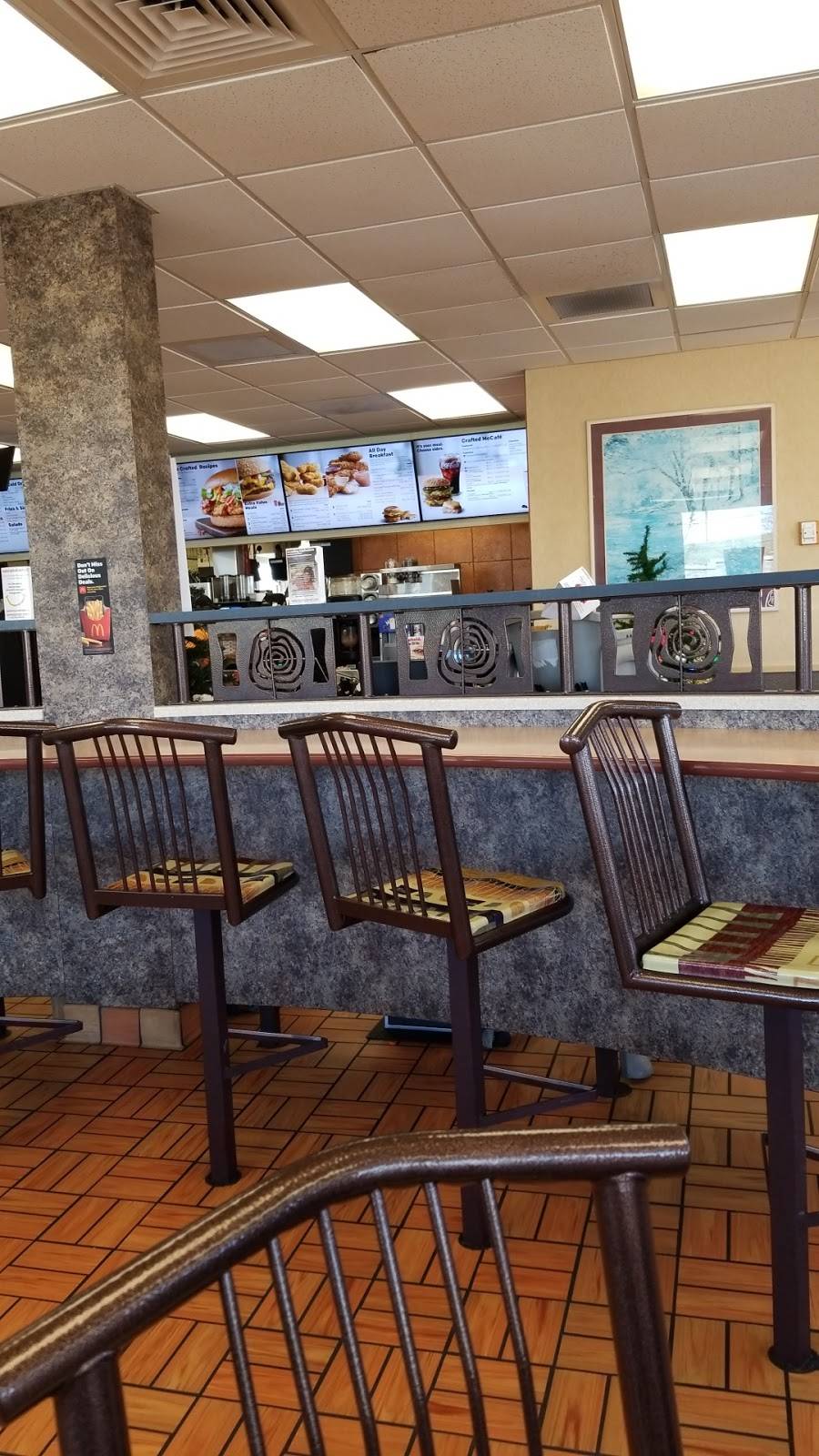 McDonalds | cafe | 4635 N 72nd St, Omaha, NE 68134, USA | 4025730077 OR +1 402-573-0077